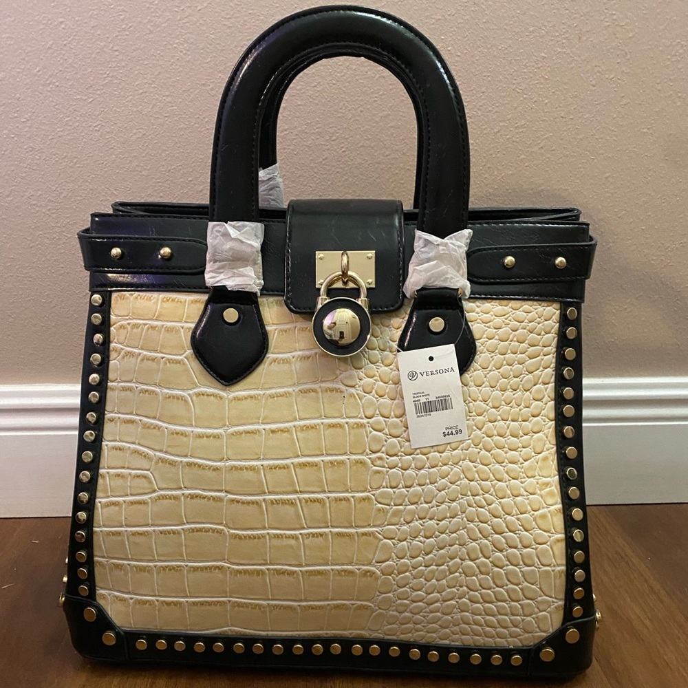 NWT Versona purse bag